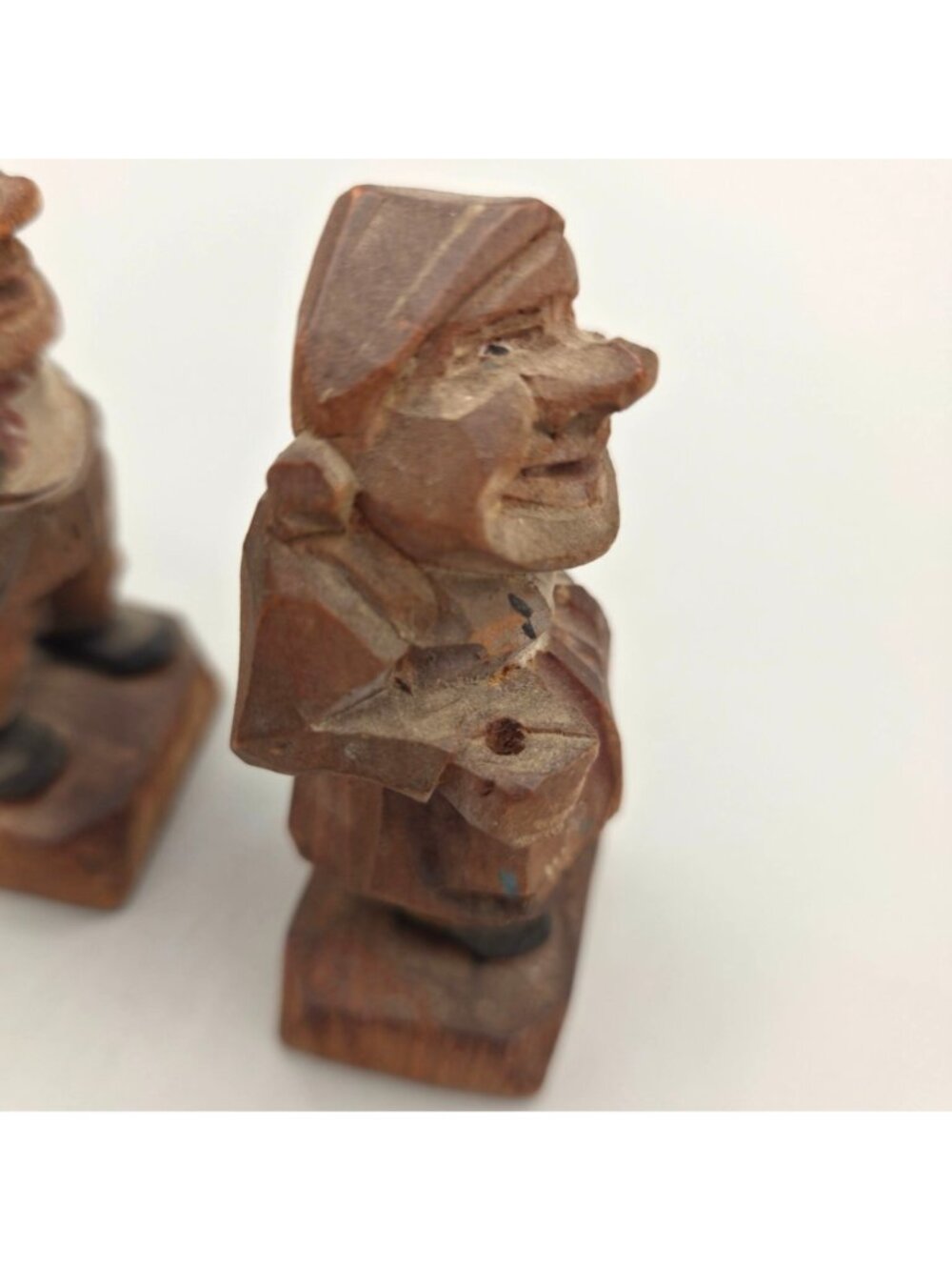 Vintage European Hand-Carved Wooden Figurines Old Couple Tyrolean Folk Art - Picture 7 of 10